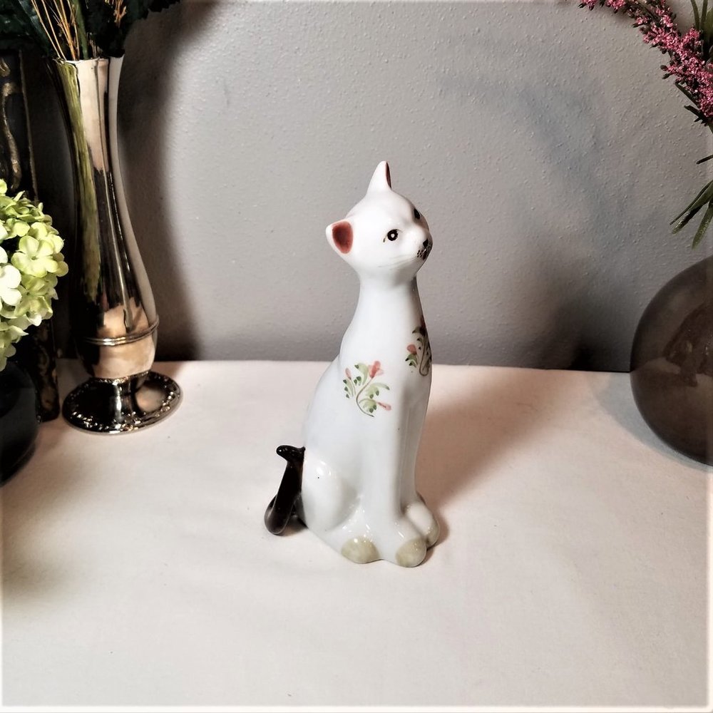 Vintage Hand Painted Porcelain Cat Figurine